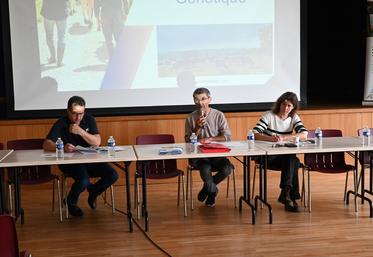 Mardi 18 juin, à Droué. L'assemblée générale du Syndicat des éleveurs bovins prim'holstein de Loir-et-Cher s'est tenue sous la présidence de l'éleveur bovin Dominique Pelletier.