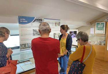 Jusqu'au 22 septembre, le Musée de Sologne propose une exposition éphémère sur l'histoire des comices en Sologne. Valérie Maillochon, directrice du musée, propose des visites guidées pour la découvrir.