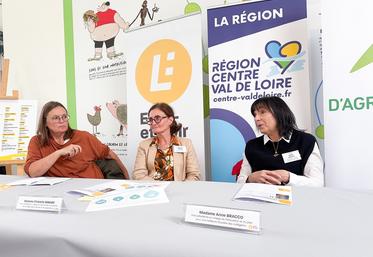 Le 25 septembre, à Chartres. La conseillère régionale Estelle Cochard, les vice-présidente du Département, Christelle Minard et Anne Bracco, ont annoncé le lancement du nouveau Marché alimentaire pour la restauration collective.