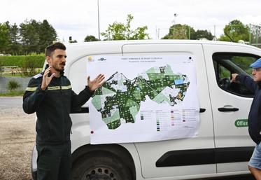 L'office national des forêts (ONF) de Loir-et-Cher a organisé deux réunions d'informations le jeudi 12 et vendredi 13 septembre pour expliquer la coupe effectuée en lisière de la forêt de Russy à Saint-Gervais-la-Forêt. 