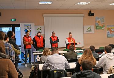 Jeudi 5 décembre, à Blois. Durant le forum installation, trois Jeunes agriculteurs sont revenus sur leur parcours d'installation.