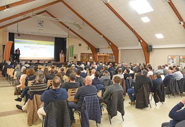 Vendredi 6 décembre, à Dadonville. Le président et le directeur d'AgroPithiviers ont dressé le bilan du dernier exercice de la coopérative.