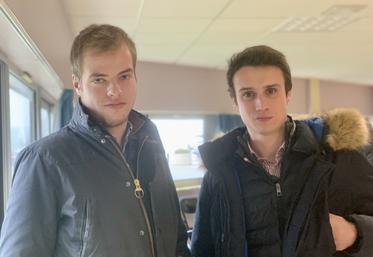 Après un CS Ruma, Émile Henocque et Gauthier Maquigny vont gérer le fonctionnement du méthaniseur créé par quatre exploitations d’élevage de la baie de Somme. 