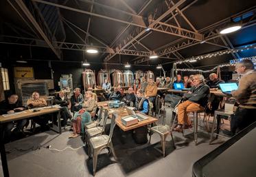 Mercredi 15 janvier, à Maule (Yvelines). Les syndicats agricoles de Montfort et de Maule ont tenu une assemblée générale commune.