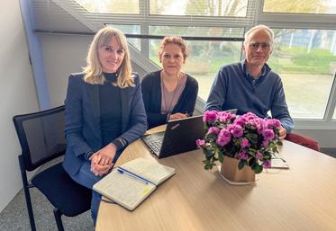 Jeudi 30 janvier, à Mignières. Le campus Franz-Stock est dirigé par Stanislas Marcille. Céline Chauvet (au c.) est chargée de sa communication et Justine Le Garsmeur est responsable du centre de formation.