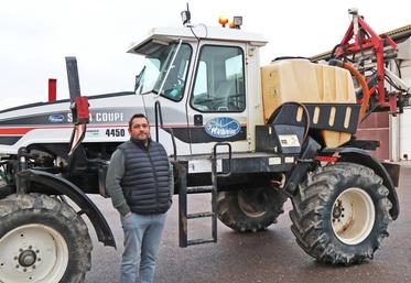 Benoît Chevallier, agriculteur à Poilly-sur-Tholon dans l’Yonne, annonce que la modernisation de son pulvérisateur s'est révélée beaucoup plus rentable que l'achat d'un appareil neuf.