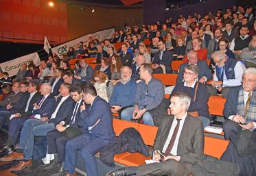 Serris, jeudi 13 février. De nombreux élus locaux assistaient aux travaux de JA 77.