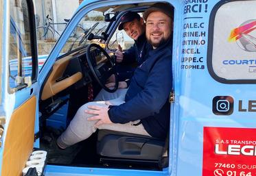 Lundi 17 février. Jordan Pasdeloup et François Frémin quittent la Seine-et-Marne après des mois de préparation.