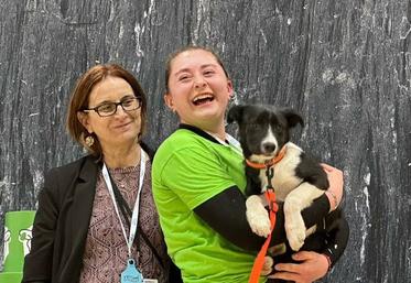 L'Olivetaine Jeanne Touzelet a remporté le titre de meilleure jeune bergère de France.