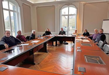 Au Chesnay (Yvelines), jeudi 13 février. La section des anciens a tenu un conseil d'administration.