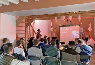 Samedi 8 mars, aux Granges-le-Roi (Essonne). Les Jeunes agriculteurs d'Île-de-France ouest ont tenu leur assemblée générale.