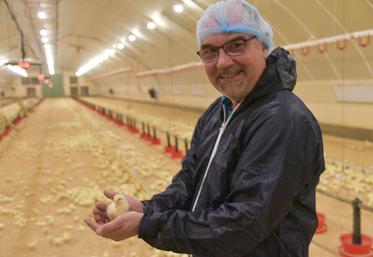Xavier Morin, 56 ans, est éleveur à Noyers. 