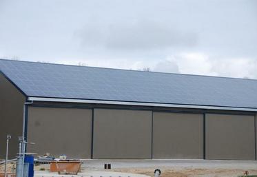 Des nouveaux tarifs et primes relatifs aux installations photovoltaïques ont été publiés par la Commission de régulation de l'énergie (CRE).