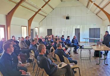 Nonville, mardi 18 mars. Les adhérents sont venus nombreux pour comprendre les mesures de la loi de finances 2025.