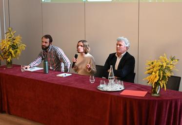 Lundi 10 mars, à Blois. Lors de l'assemblée générale de l'Umih 41, Flora Marchand, chargée de promotion de Bleu-blanc-cœur, a expliqué l'intérêt de ce label pour les éleveurs et les consommateurs. 