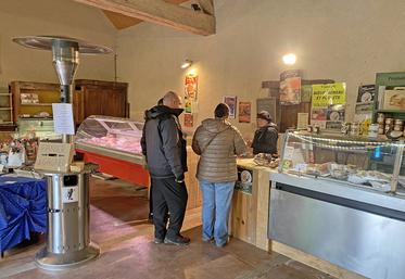 Samedi 19 et dimanche 20 avril, à Chémery. Lors des portes ouvertes de la Ferme de la Faubonnière, la majorité des visiteurs venus pour le Printemps à la ferme sont repartis avec des produits transformés sur l'exploitation. 