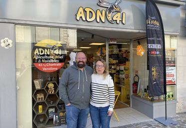 Jérôme et Mélanie Daubignard ont ouvert le magasin ADN 41 à Vendôme en mars dernier. 