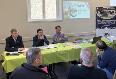 Frétoy (Seine-et-Marne), jeudi 3 avril. Cément Delos et Christophe Pigeon présidaient pour la première fois les assemblées générales de l'AEPL 77 et de la FDSPL 77.