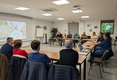Mercredi 23 avril, Étampes (Essonne). Les syndicats de Beauce-Gâtinais et d’Hurepoix-Étampois ont réuni leur conseil d'administration.