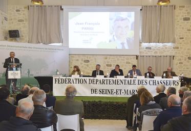 La Chapelle-Gauthier, vendredi 25 avril. Tribune officielle où les élus et responsable de la FDC 77 se sont succédé.