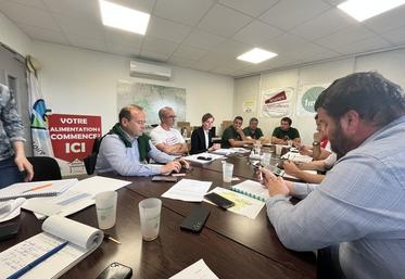 Lundi 12 mai, à Orléans. La rencontre avec la députée Constance de Pélichy a eu lieu au sein des locaux de la FNSEA 45.