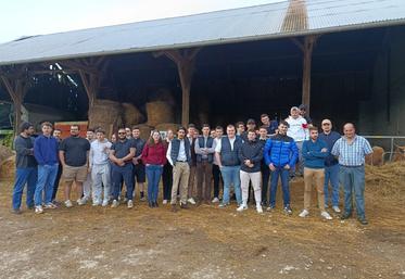 Nanteau-sur-Lunain, mardi 13 mai. David Tourte a accueilli les futurs bouchers sur son exploitation. 