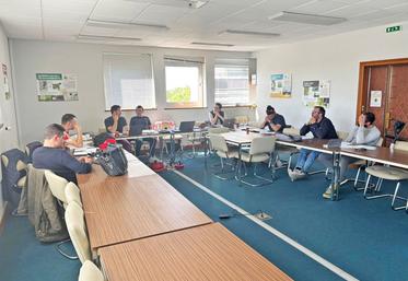 Vendredi 16 mai, à Blois (Loir-et-Cher). Des responsables JA ont échangé sur l’enjeu des zones intermédiaires dans la future Pac.