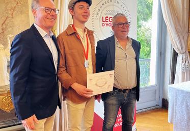 Le 28 mai, Liam Boutaric-Godard a été récompensé pour son parcours exemplaire par la section des membres de la Légion d’honneur yvelinoise.