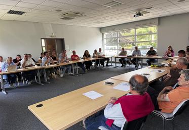 Mardi 10 juin, au Chesnay (Yvelines). Les administrateurs de la FDSEA Île-de-France se sont réunis en conseil d’administration.