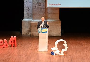 Lors du congrès des maires du 27 mai dernier, Martial Foucault, professeur à Sciences Po et chercheur, a évoqué le profil des maires d'aujourd'hui en Loir-et-Cher.