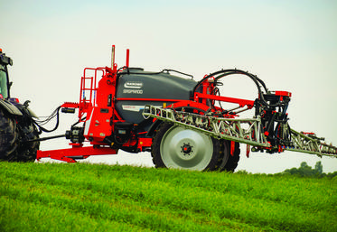 Le Campo P-32 de Maschio Gaspardo, ici équipé d’une rampe aluminium Pommier.
