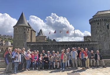 Lors d'un séjour en Bretagne les 3 et 4 septembre, la section des anciens exploitants a visité le château de Fougères.