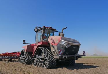 Le tracteur à chenilles séduit par ses performances, mais son coût et son entretien freinent encore sa généralisation.