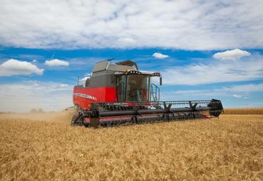 La préservation des performances de la moissonneuse-batteuse passe par une maintenance soignée et rigoureuse.