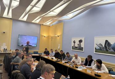 Mercredi 29 octobre, à Orléans. Maxime Buizard Blondeau, président de la chambre régionale d'Agriculture et vice-président de JA national, ainsi que Sylvain Marcuard, président de JA 28, représentaient les couleurs JA lors de la réunion avec la préfète coordinatrice du bassin Loire-Bretagne.