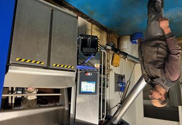 Les vaches, autonomes pour la traite, passent en moyenne 2,6 fois dans la salle, contre deux avec le système précédent.