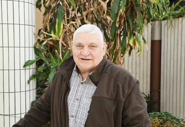 Guy Terrier est ancien exploitant agricole, actuel président de la section des anciens agriculteurs de la FNSEA 41, mais aussi maire de Villexanton (Loir-et-Cher) depuis 2014 et candidat à sa réélection en 2026. 