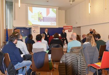 Vendredi 7 novembre, à Paris. Les différents participants de la table ronde organisée par Interbev Île-de-France et l’Association Cantines responsables ont pu échanger sur la place de la viande dans la restauration collective.