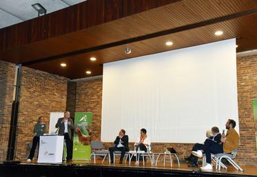 Brie-Comte-Robert, vendredi 28 novembre. Jean-Claude Pette a retracé l'évolution de l'élevage francilien au fil du temps. 