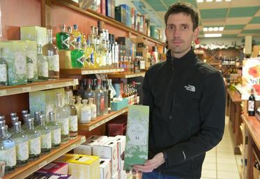 La poire d’Olivet représente aujourd’hui une part stratégique de l’activité spiritueux de Covifruit, avec un approvisionnement auprès de producteurs locaux et une production partiellement internalisée pour garantir les volumes.