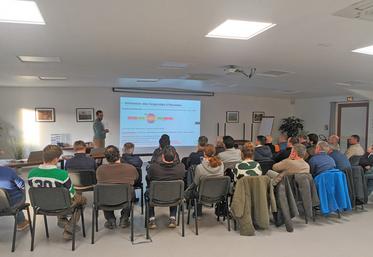 Mardi 9 décembre, à Étampes (Essonne). Les conseillers de la chambre d’Agriculture Île-de-France ont organisé une réunion technique pour échanger sur les interventions de printemps.