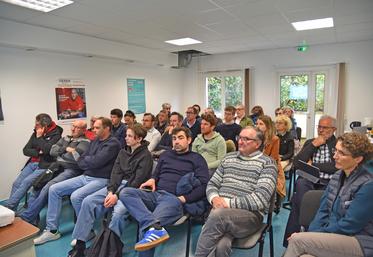 Saint-Pierre-lès-Nemours, lundi 24 novembre. Face à des résultats économiques en berne, l'intérêt de la salle était important lors de la réunion conjoncture du CERFrance.