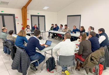 Jeudi 15 janvier, à Meslay-le-Vidame. Les députés Christelle Minard et Philippe Vigier ont écouté les doléances des quatre syndicats agricoles.