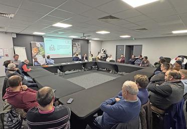 Mardi 6 janvier, à Houdan (Yvelines). Victor Mauger a été élu trésorier du syndicat local et remplace Thierry Barjot.
