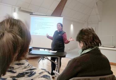 Mardi 13 janvier, à Valençay (Indre). Lors de la journée régionale fromagère, Line Gressin a expliqué comment elle a dû faire face à un incident sanitaire sur son lait et ses fromages en AOP Chavignol.