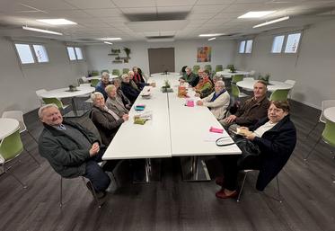 Jeudi 15 janvier, au Chesnay (Yvelines). Les adhérents de la SDAE se sont retrouvés pour un moment convivial.