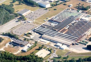 Sur le site de Saran, John Deere a investi 13 millions d’euros pour installer une ligne automatisée d’assemblage de batteries, soutenue par l’État dans le cadre du programme France 2030 et assortie de quinze créations de postes.