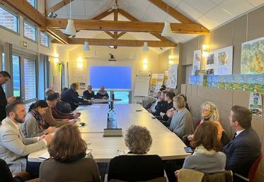 Jeudi 5 février, Feucherolles (Yvelines). Les syndicats de Montfort et de Maule ont tenu leurs assemblées générales locales.