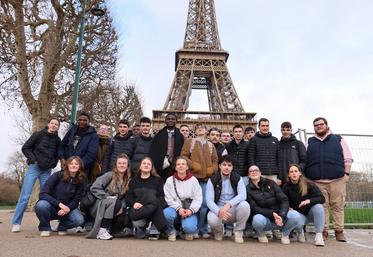 Le 11 février, à Paris. 23 étudiants en BTS du campus NaturAlim de La Saussaye ont visité le Palais Bourbon et participé à un colloque de la FNCuma.