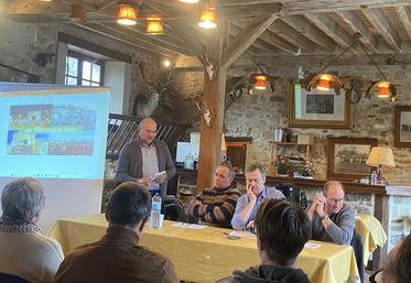 Vendredi 13 février, à Sivry-Courtry. Une vingtaine d’adhérents du canton du Châtelet-en-Brie ont participé à leur assemblée cantonale à la Ferme de Chaumont.